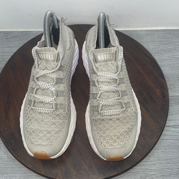 NOBULL All Day Knit Runner Men’s 6 Women’s 7.5 Shoes Gray White Gum Sole Comfort